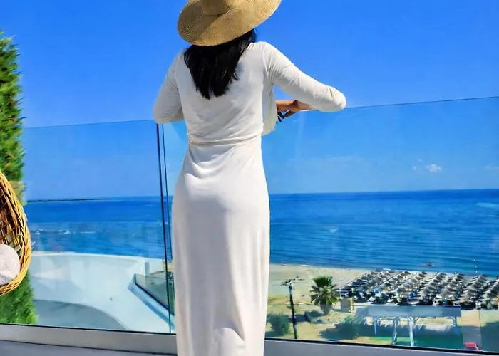 Panorama & - Adults Only