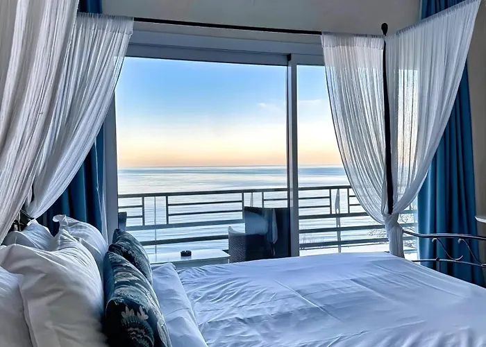 Panorama & - Adults Only